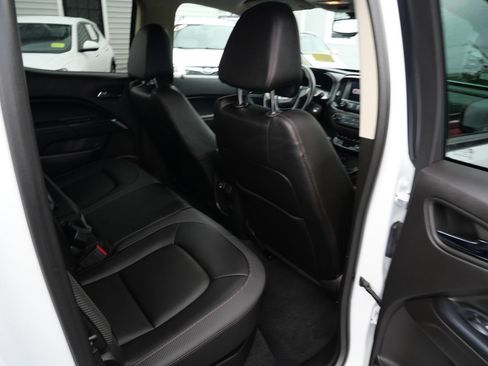 Used 2021 GMC Canyon AT4 w/ Driver Alert Package AWD/4WD image 22