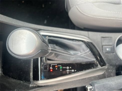 Used 2016 Toyota Corolla LE image 30