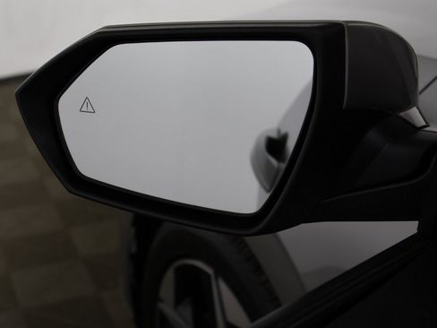 Used 2023 Hyundai Elantra SEL w/ Convenience Package image 31