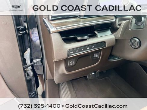 Certified 2022 Cadillac Escalade Premium Luxury AWD/4WD image 23