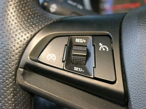 Used 2015 Chevrolet Cruze LT FWD image 18