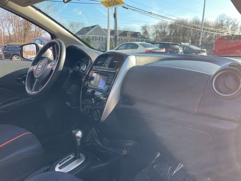 Used 2018 Nissan Versa Note SR image 13