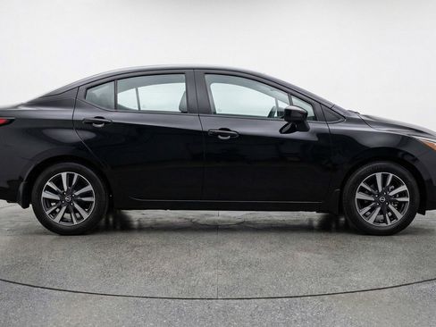 Used 2025 Nissan Versa SV FWD image 8