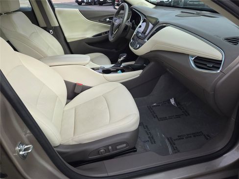 Used 2024 Chevrolet Malibu LT image 7