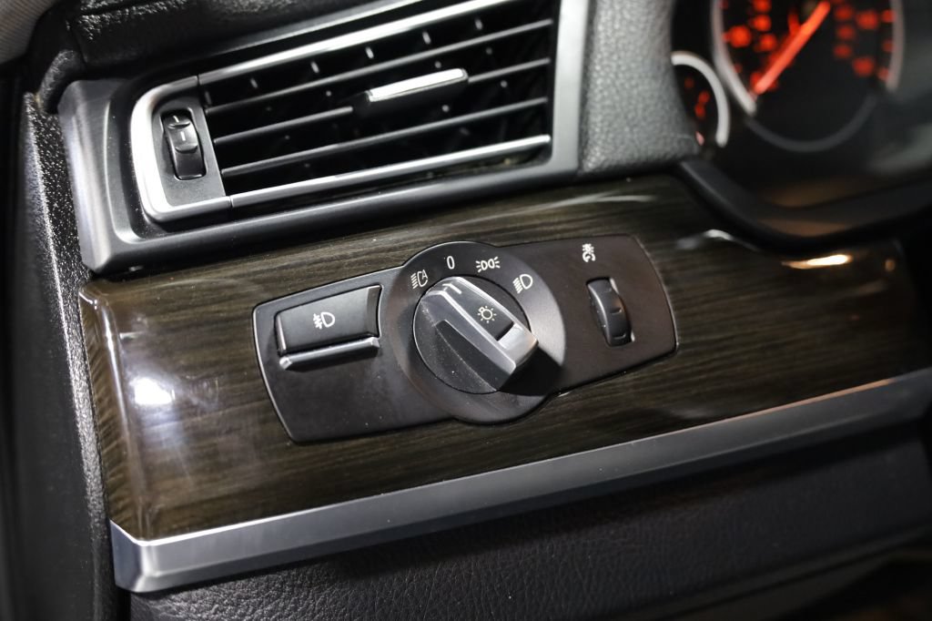 Used 2012 BMW 740Li RWD image 25