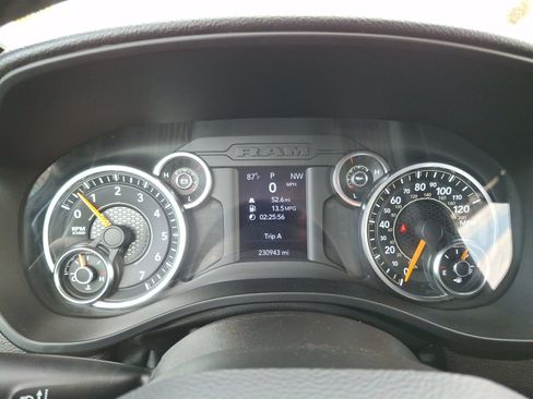 Used 2022 RAM 1500 Big Horn AWD/4WD image 13
