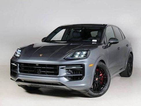 New 2026 Porsche Cayenne GTS AWD/4WD image 1