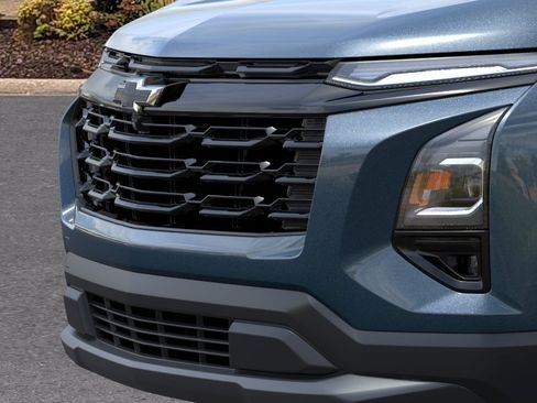 New 2026 Chevrolet Equinox LT w/ Midnight Edition AWD/4WD image 13