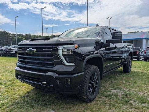 New 2026 Chevrolet Silverado 2500 High Country w/ Midnight Edition AWD/4WD image 5