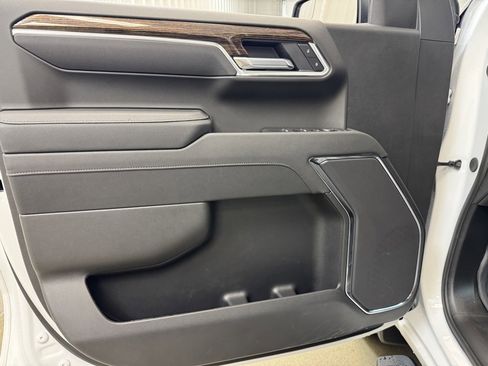 New 2026 GMC Sierra 1500 SLE image 9