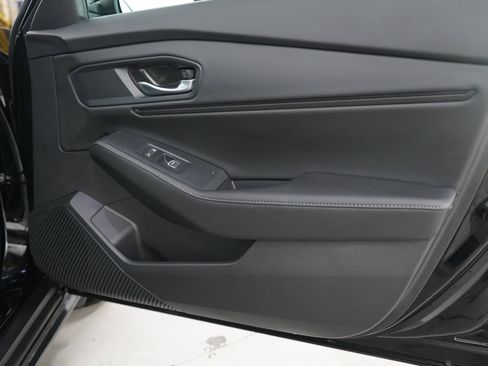 Used 2024 Honda Accord Sport image 9