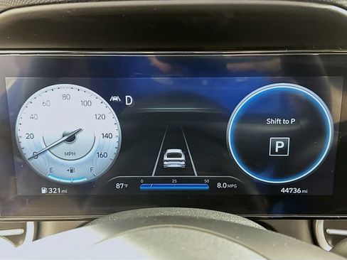 Used 2023 Hyundai Elantra Limited FWD image 17