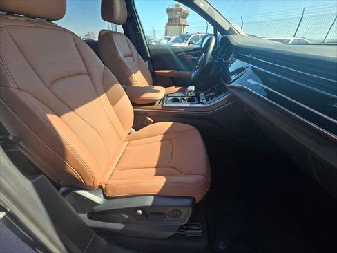 Used 2025 Audi Q7 3.0T Premium Plus w/ Premium Plus Package AWD/4WD image 11
