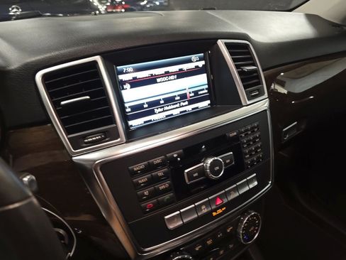 Used 2014 Mercedes-Benz ML 350 4MATIC w/ Premium 1 Package image 7