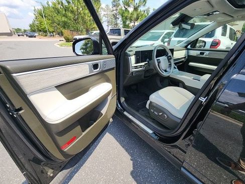 Used 2025 Hyundai Santa Fe Calligraphy FWD image 24