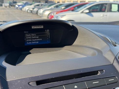 Used 2017 Ford Escape SE FWD image 34