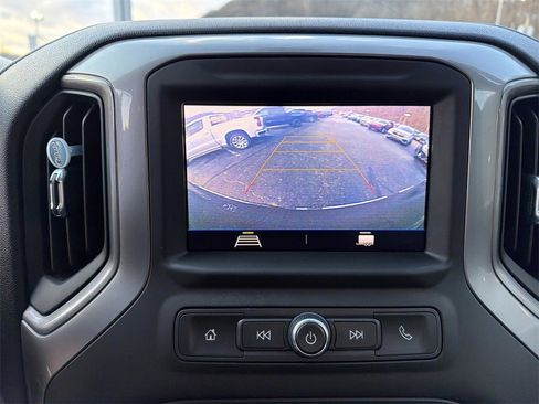 Used 2022 Chevrolet Silverado 1500 Custom image 23