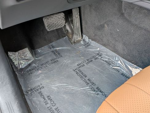 Certified 2025 Mercedes-Benz E 350 4MATIC Sedan image 17