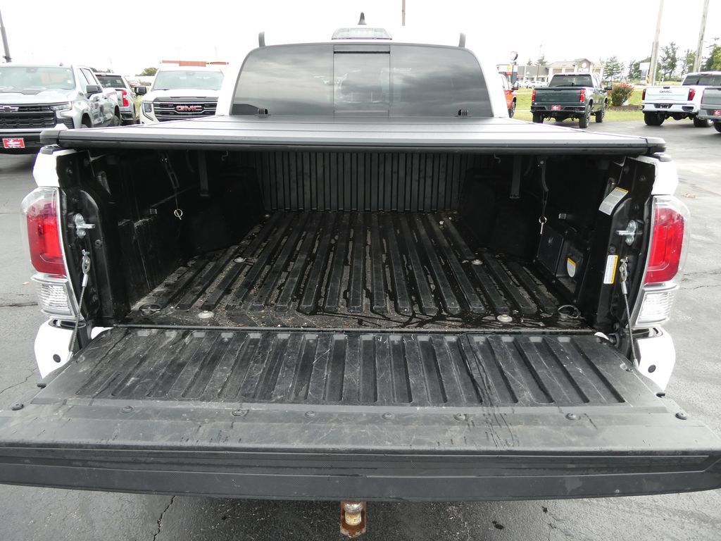 Used 2023 Toyota Tacoma TRD Sport w/ TRD Premium Sport Package AWD/4WD image 20