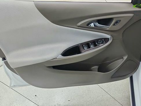 Used 2018 Chevrolet Malibu LT w/ Driver Confidence Package FWD image 36