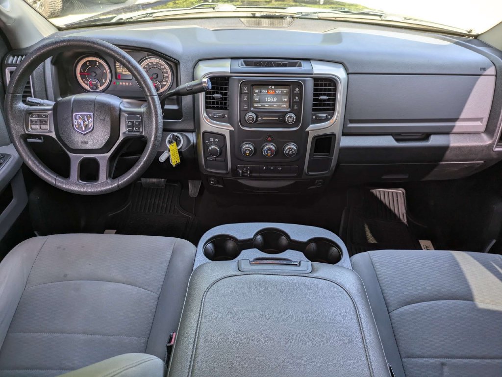 Used 2018 RAM 3500 SLT AWD/4WD image 15