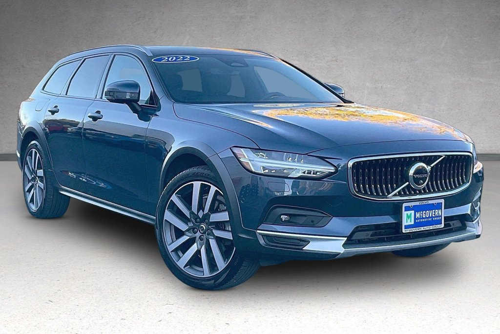 Used 2022 Volvo V90 B6 Cross Country w/ Advanced Package AWD/4WD image 3