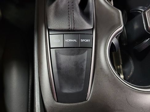Used 2023 Toyota Camry SE w/ Convenience Package FWD image 17