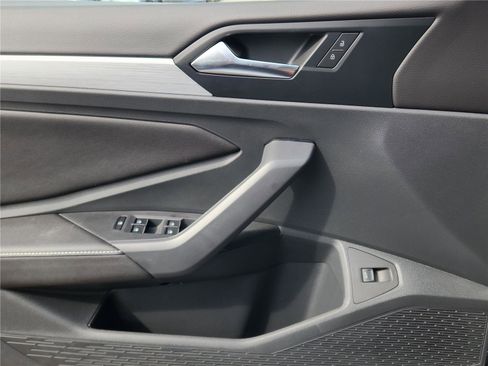 New 2025 Volkswagen Jetta S image 8
