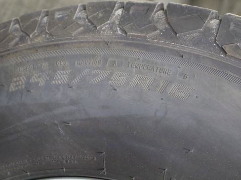 Used 2019 Toyota Tacoma SR image 35