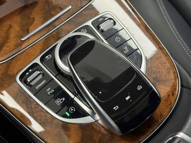 Used 2019 Mercedes-Benz E 450 4MATIC Wagon w/ Driver Assistance Package image 34