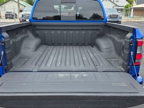 Used 2024 Nissan Frontier PRO-4X w/ Technology Package image 6