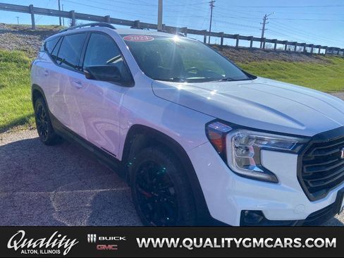 Used 2023 GMC Terrain SLT w/ Elevation Edition image 1