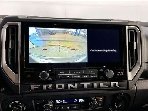 Certified 2025 Nissan Frontier SV w/ SV Convenience Package image 30