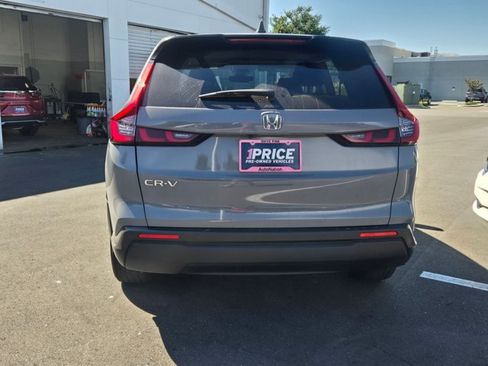 Used 2024 Honda CR-V EX-L image 5