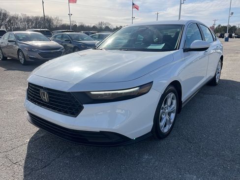 Used 2025 Honda Accord LX image 1