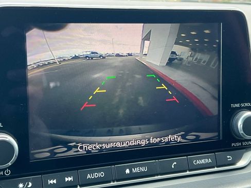 Used 2023 Nissan Rogue SV image 21