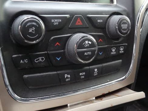 Used 2015 Jeep Grand Cherokee Overland AWD/4WD image 12