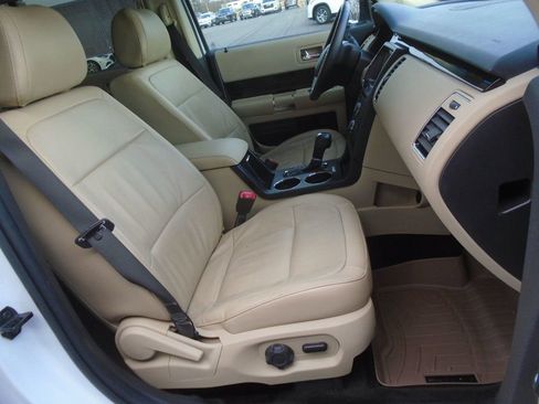 Used 2018 Ford Flex SEL w/ Equipment Group 202A image 29