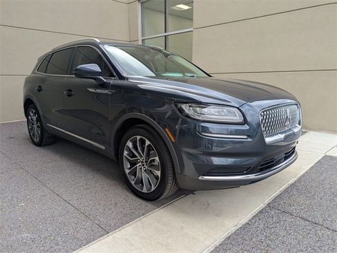 Used 2023 Lincoln Nautilus Reserve w/ Luxury Package image 8