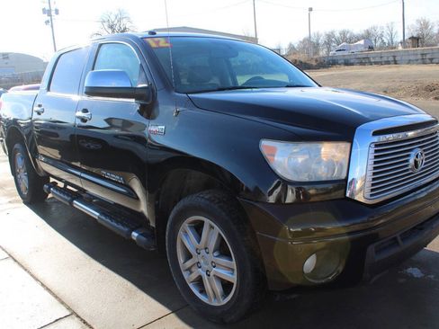 Used 2012 Toyota Tundra Limited w/ Memory Pkg image 3