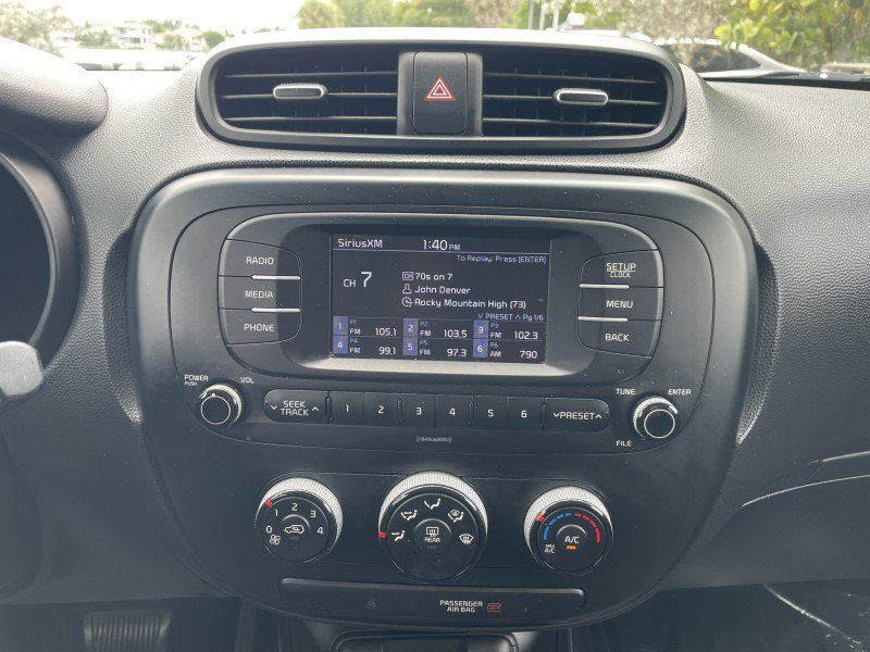 Used 2018 Kia Soul FWD image 17
