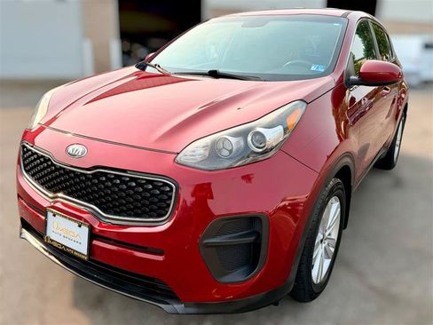Used 2018 Kia Sportage LX FWD image 2