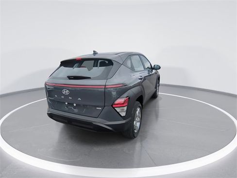 New 2026 Hyundai Kona SE image 7