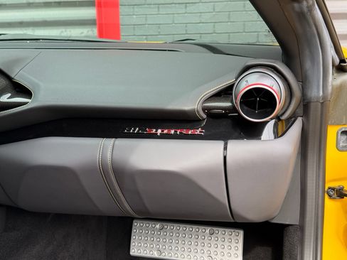Used 2019 Ferrari 812 Superfast RWD image 46