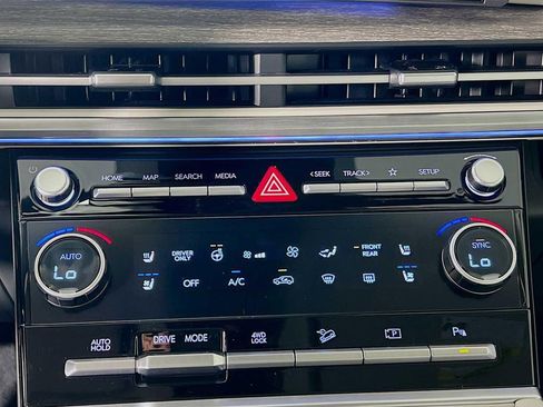 New 2025 Hyundai Santa Fe Calligraphy image 12