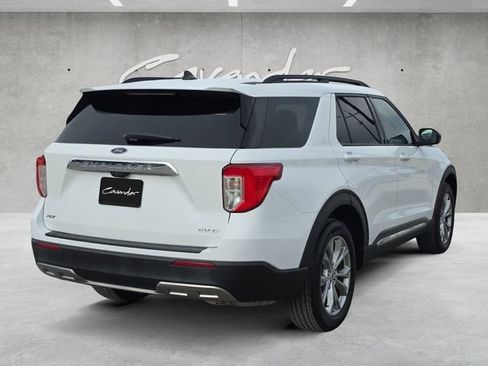 Certified 2021 Ford Explorer XLT w/ Equipment Group 202A image 16