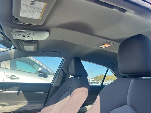 Used 2024 Toyota Camry LE image 10