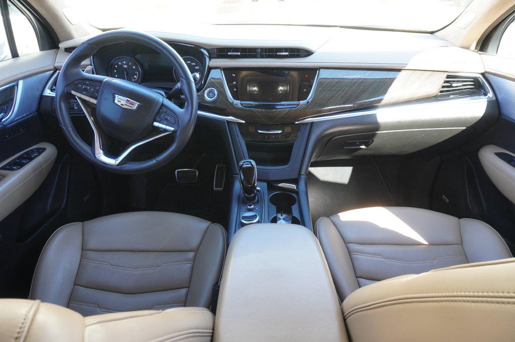 Used 2023 Cadillac XT6 Sport w/ Platinum Package AWD/4WD image 8