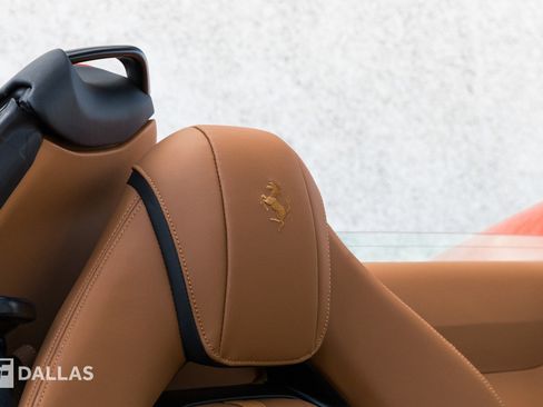 Used 2023 Ferrari 812 GTS Base image 41