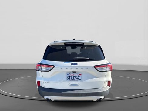 Used 2022 Ford Escape SEL w/ Technology Package image 4